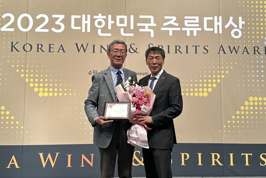 4.예천 사과술 ‘춘희(春姬)’ 대한민국 주류대상 수상